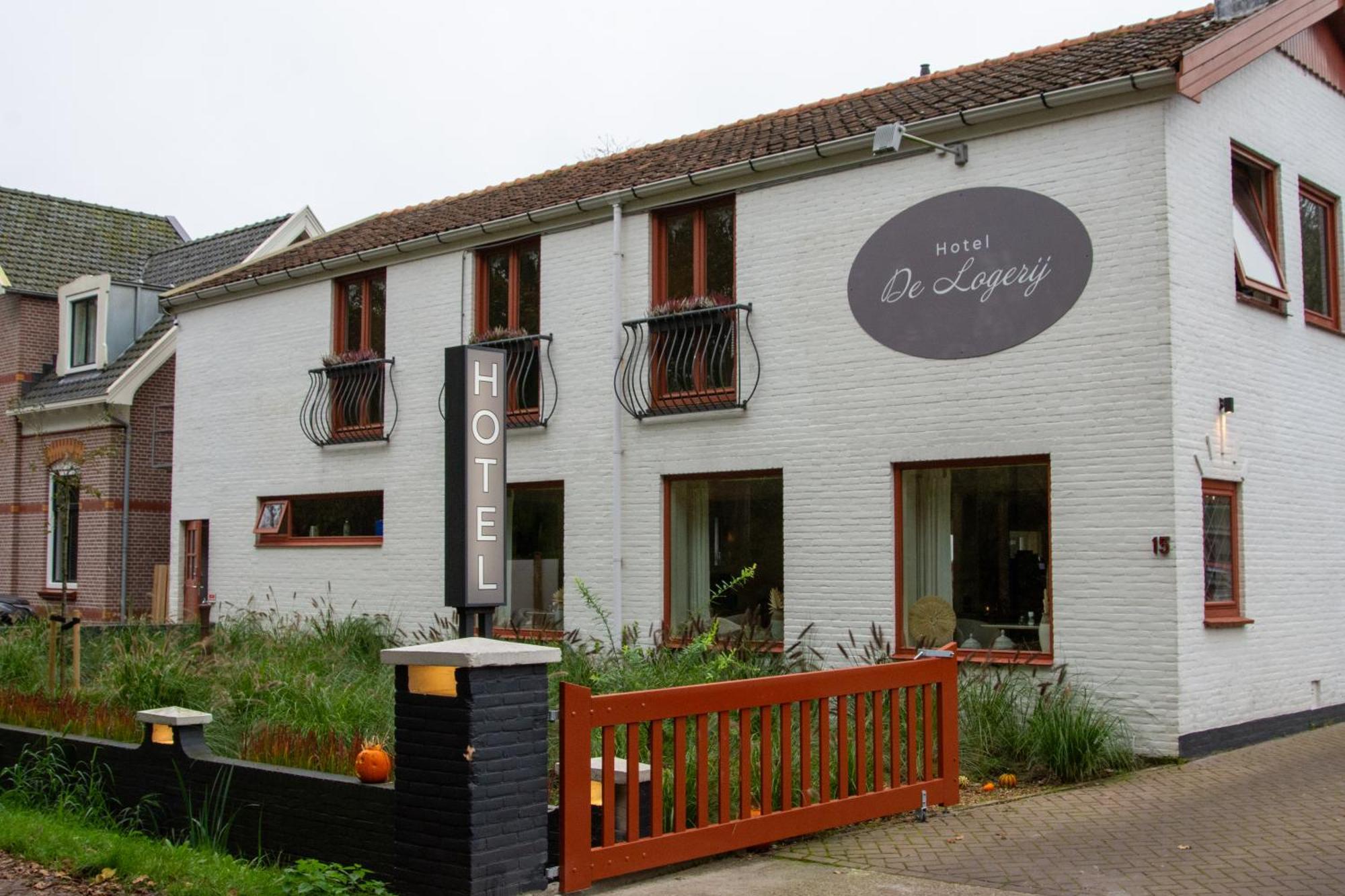 Strandhotel De Logerij Renesse Esterno foto