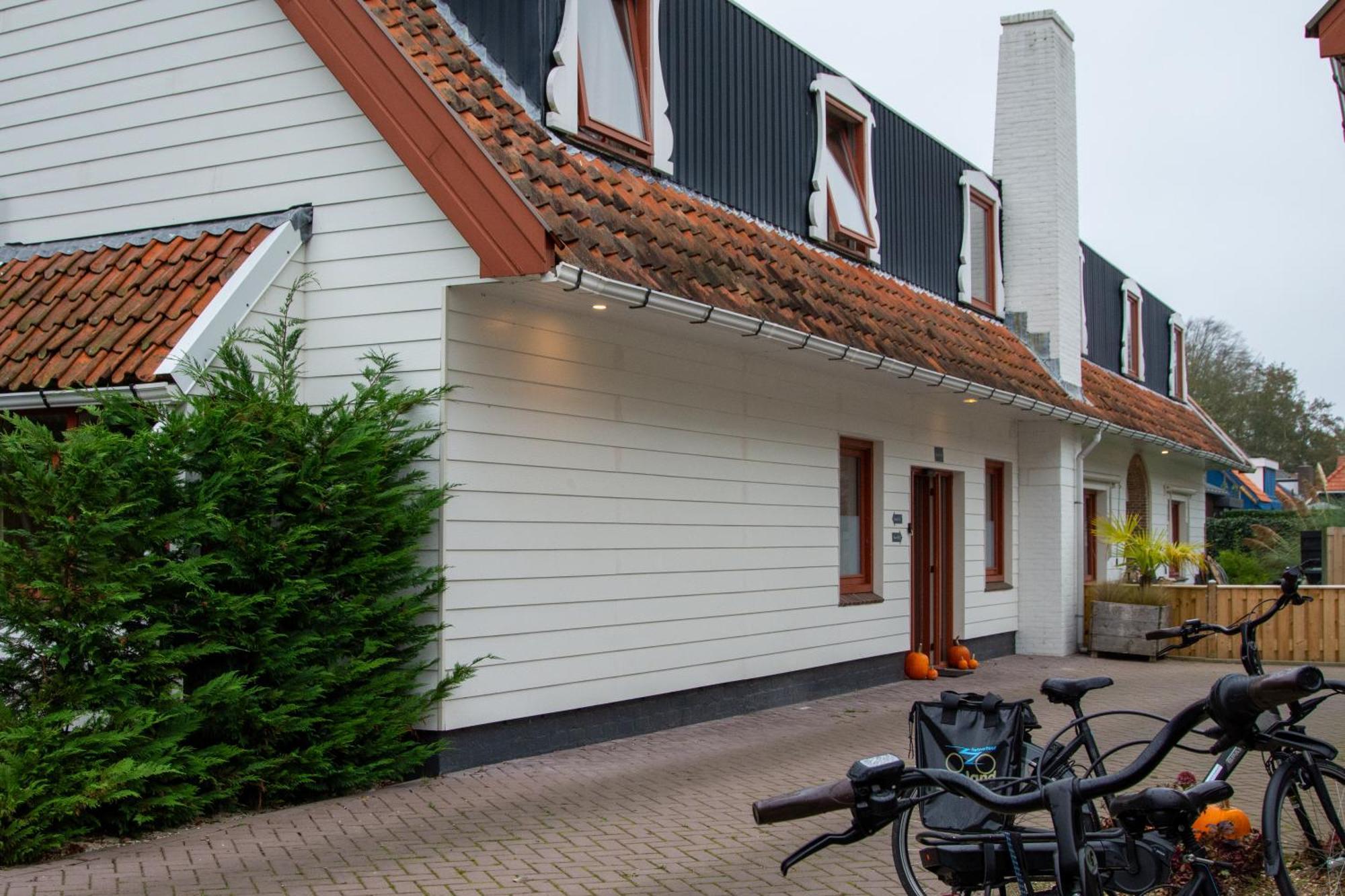 Strandhotel De Logerij Renesse Esterno foto